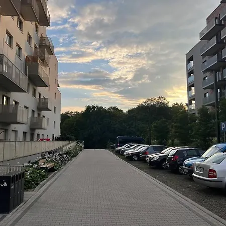 Komfortowe Mieszkanie Przy Parku * 브로츠와프