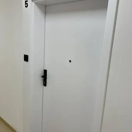 Komfortowe Mieszkanie Przy Parku 아파트